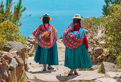 Quechua-Frauen am Titicacasee - SL-Photography - © SL-Photography / Adobe.com