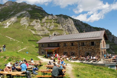 Rast an der Starkenburger Hütte - Mareen Pritzkow