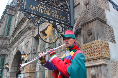 Rattenfänger von Hameln - - © Hameln Markeitung und Tourismus GmbH