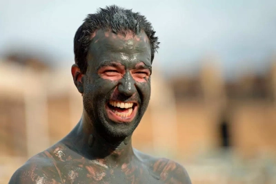 Schlammkur am Toten Meer - Tilo Pielka