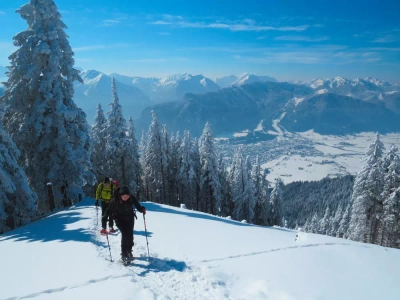 Schneeschuhwandern in den Alpen - Claudia Ortel