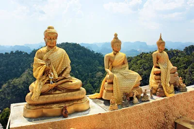 Schrein im Tigertempel Wat Tham Suea - Peter Kaudelka