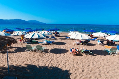 Strand beim Hotel Happy Days Beach, Kreta - Hotel Happy Days Beach