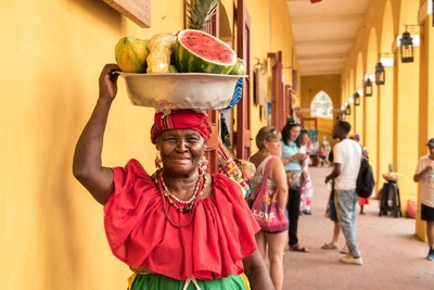 Straßenszene in Cartagena - Ellen Goldberg