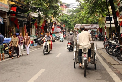 Rikschafahrt in der Altstadt von Hanoi