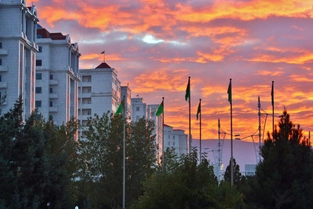 Ashgabat Stadtbesichtigung – Ausflug nach Nissa (UNESCO)