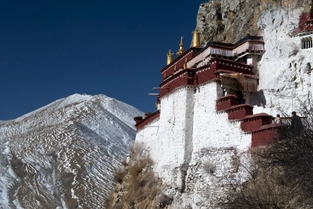 Felsenkloster Drak Yerpa und Sommerpalast Norbulingka