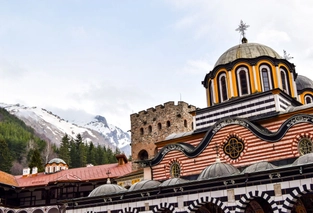 Bansko – Rila-Kloster – Skakavitsa-Wasserfall – Panichishte-Resort