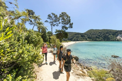 Wanderung im Abel-Tasman-Nationalpark