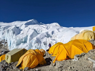 Hochlager mit Expeditionszelten