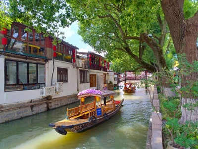 Im Wasserdorf Zhujiajiao