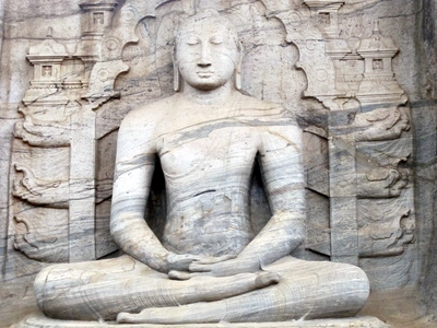 Buddhastatue in Stein Polonnaruwa