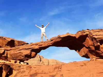 Felsbogen beim Wadi Rum Trekking