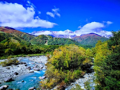 Flusslandschaft bei Hakuba