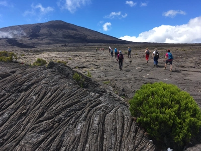 Reunion-Unterwegs-zum-Piton-de-La-Fournaise