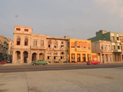 Straße am Malecon Havanna