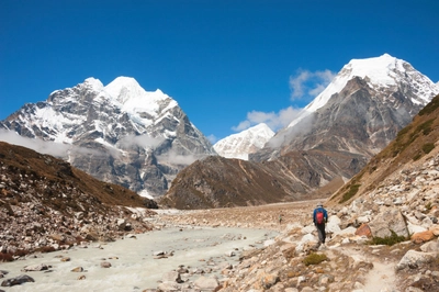 Trekking hinauf zum Makalu Basecamp