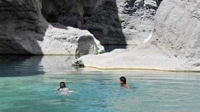 Wadi Bani Khalid Schwimmtrekking