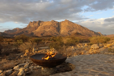 Namibia-Hohenstein-Lodge-Feuerstelle