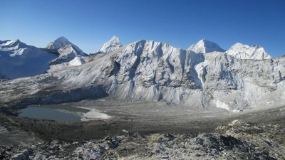 Nepal-Amphu-Laptsa