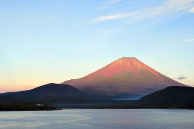 Mount Fuji im Abendlicht