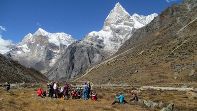 Nepal-Aufstieg-nach-Khare