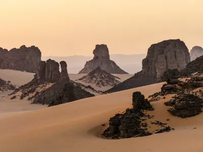 Abendstimmung  am Fuße des Tassili n´Ajjer